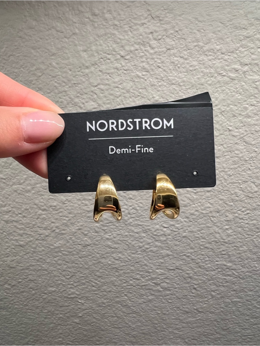 Nordstrom Demi Fine Modern Tapered Arching
Cutout Hoop Earrings:NWT